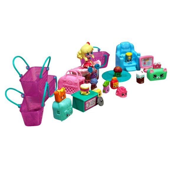 Shopkins Lot of Figures and Misc Accessories 24 Pieces Moose Toys - Picture 5 of 6